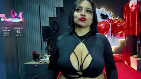 sarah917 online show from February 14, 2026, 8:27 pm