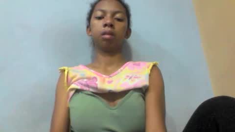 sarah146341 online show from May 20, 2026, 4:40 am