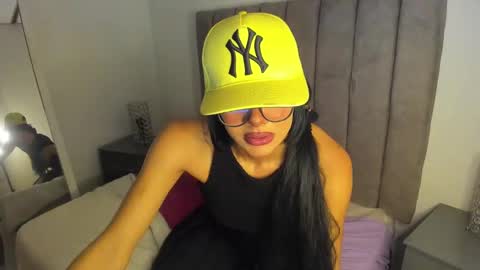 Snapshot of sarah__bigboobs chatting on January 22, 2025, 12:06 am sarah__bigboobs online show from January 22, 2025, 12:06 am