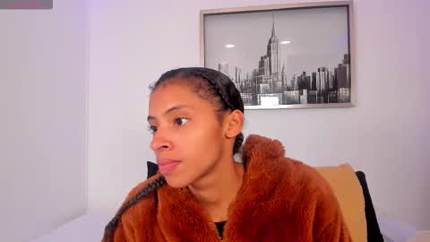 sarah_ashbourne online show from November 17, 2025, 1:50 pm