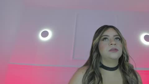 Sarah Bonneth online show from April 18, 2026, 11:58 am