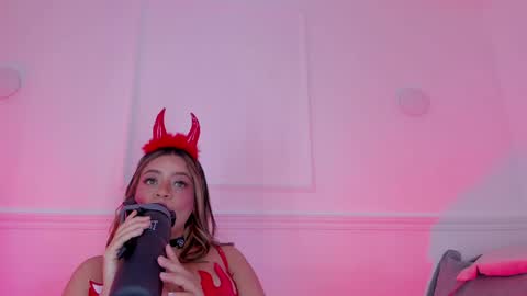 Sarah Bonneth online show from April 20, 2026, 11:46 am