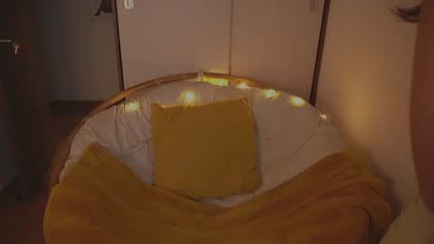 Sarah online show from April 23, 2026, 3:08 am