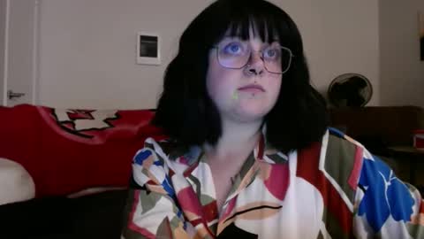 Sarah online show from March 6, 2025, 4:08 am