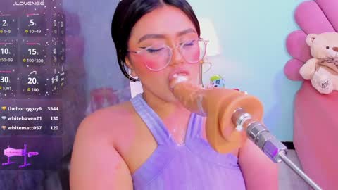 Snapshot of sarah_gold_1 chatting on December 28, 2024, 9:31 am Sarah online show from December 28, 2024, 9:31 am