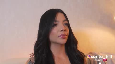       online show from December 2, 2025, 10:05 pm