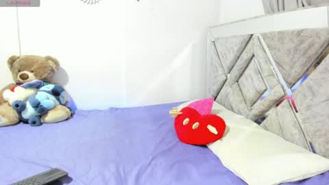 Snapshot of sarah_lowee chatting on April 29, 2026, 3:32 am sarah_lowee online show from April 29, 2026, 3:32 am
