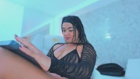 sarah online show from October 20, 2025, 12:05 pm