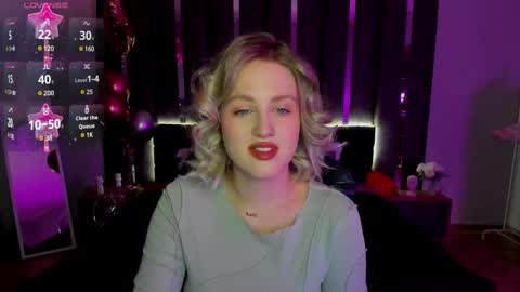 Snapshot of sarah_soul chatting on March 11, 2025, 12:54 am Sarah online show from March 11, 2025, 12:54 am