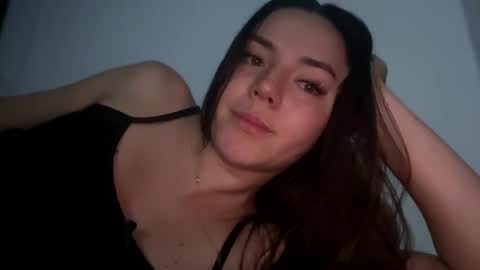 Snapshot of sarah_swtt chatting on December 17, 2024, 9:17 am - next broadcast 28 nov  7 pm Col online show from December 17, 2024, 9:17 am