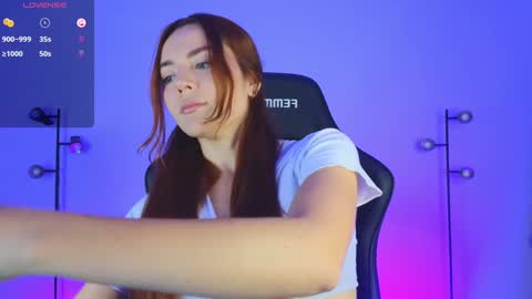 Snapshot of sarah_swtt chatting on January 19, 2025, 3:39 am - next broadcast 28 nov  7 pm Col online show from January 19, 2025, 3:39 am