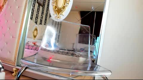 Sarah online show from February 16, 2026, 9:00 pm