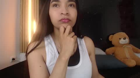 sarahajhoness online show from June 3, 2026, 3:06 pm