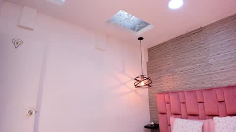 Sarah Deyvis online show from January 15, 2025, 2:24 pm