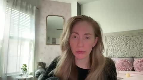 Sarah online show from April 28, 2026, 5:18 pm