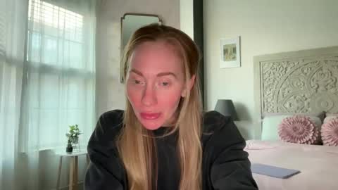 Sarah online show from May 14, 2026, 12:50 am