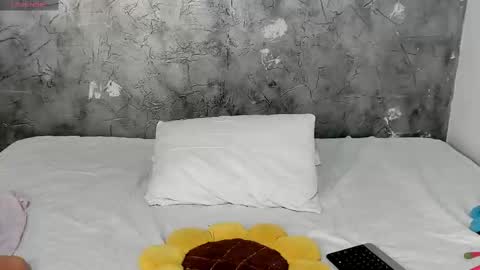 sarahgrant_ online show from September 16, 2025, 12:22 am