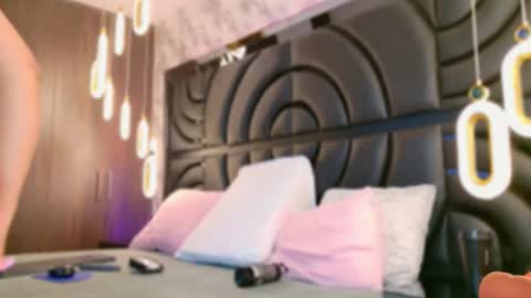 Sarah online show from September 17, 2025, 11:34 am