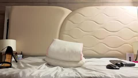 Sarah online show from October 1, 2025, 11:55 pm