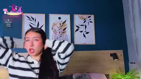 Sarah online show from November 17, 2025, 7:41 pm