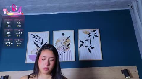 Sarah online show from November 18, 2025, 7:51 pm