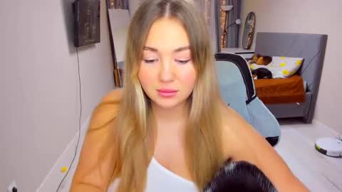 Sarah online show from February 1, 2026, 2:37 pm