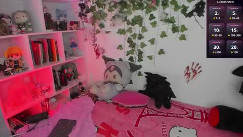 Snapshot of sarahminage_ chatting on November 20, 2025, 6:40 pm Sarah NEW ACCOUNT online show from November 20, 2025, 6:40 pm