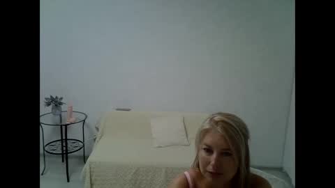 Snapshot of sarahphelps chatting on June 8, 2026, 10:32 pm sarahphelps online show from June 8, 2026, 10:32 pm