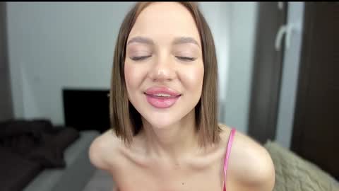 sarahphyllis online show from January 20, 2025, 9:43 pm