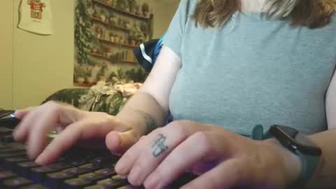 Sarah online show from May 7, 2026, 12:05 am