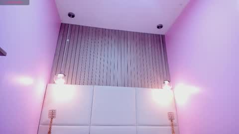 Sarah online show from November 20, 2025, 11:32 am