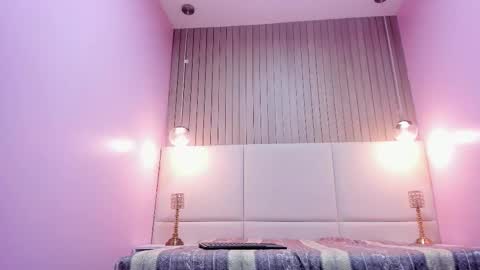 Sarah online show from November 21, 2025, 11:42 am