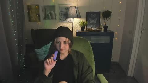 Snapshot of sarahshelby chatting on May 27, 2026, 9:23 pm Sarah online show from May 27, 2026, 9:23 pm