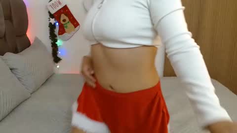 Sarah online show from December 8, 2024, 3:10 am