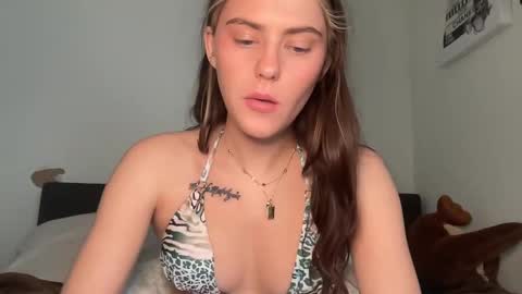 SarahxOliver online show from November 20, 2025, 7:24 pm