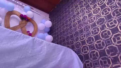 Sara  online show from September 26, 2025, 11:58 am