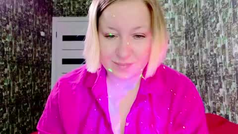 Snapshot of sarakatherin chatting on April 23, 2026, 3:52 am Sara online show from April 23, 2026, 3:52 am