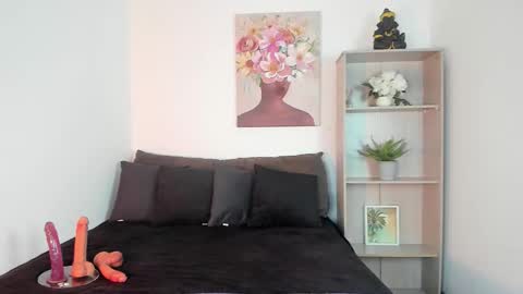 saramilf_69 online show from February 9, 2026, 2:10 pm