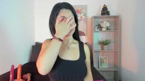 saramilf_69 online show from February 16, 2026, 2:46 pm