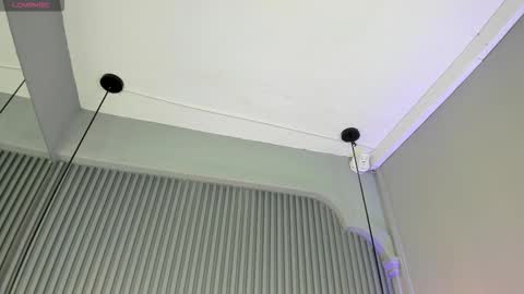 Sara   online show from November 13, 2025, 10:41 pm