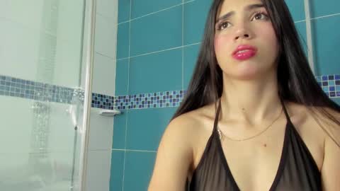 Snapshot of sararoy_ chatting on December 31, 2024, 12:25 pm Sara online show from December 31, 2024, 12:25 pm