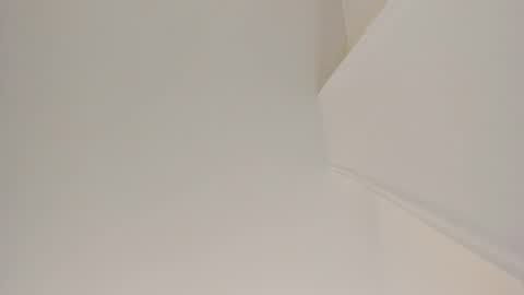 Snapshot of sarasaenz__ chatting on December 22, 2024, 11:11 am online show from December 22, 2024, 11:11 am