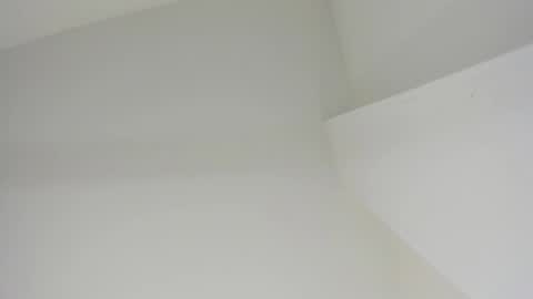 Snapshot of sarasaenz__ chatting on January 4, 2025, 11:43 am online show from January 4, 2025, 11:43 am