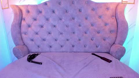 Snapshot of sarasaenz__ chatting on January 25, 2025, 5:30 pm online show from January 25, 2025, 5:30 pm