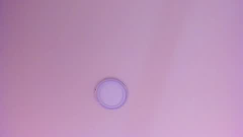 Snapshot of sarasaenz__ chatting on February 4, 2025, 2:32 pm online show from February 4, 2025, 2:32 pm