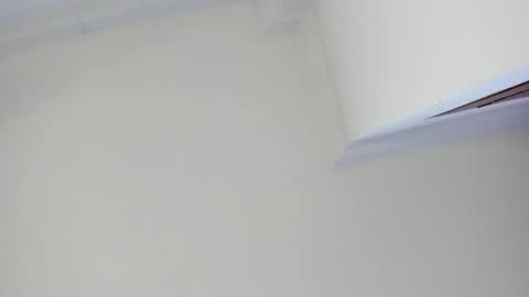 Snapshot of sarasaenz__ chatting on February 6, 2025, 11:32 am online show from February 6, 2025, 11:32 am