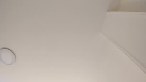 Snapshot of sarasaenz__ chatting on February 15, 2025, 11:28 am online show from February 15, 2025, 11:28 am