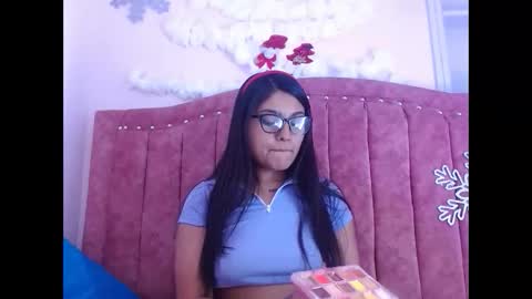 sarastonesx online show from December 31, 2024, 7:20 am