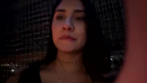 Snapshot of saratukkerr chatting on December 9, 2024, 4:01 am saratukkerr online show from December 9, 2024, 4:01 am