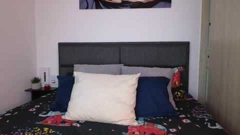 Snapshot of saratukkerr chatting on February 9, 2025, 7:09 pm saratukkerr online show from February 9, 2025, 7:09 pm